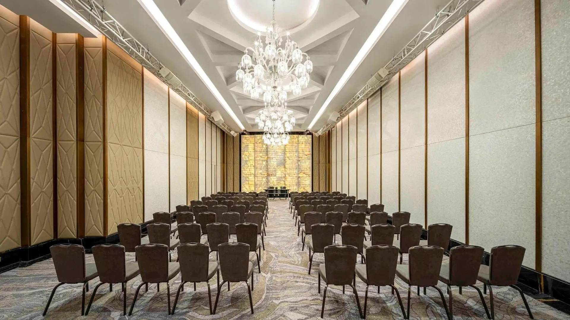 Movenpick Hotel And Residences Ριάντ 5*,